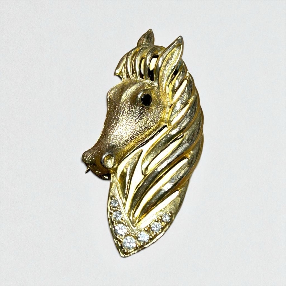 Vintage Horse Head Brooch Pin Signed Gerry’s Gold Tone Rhinestones Equestrian
